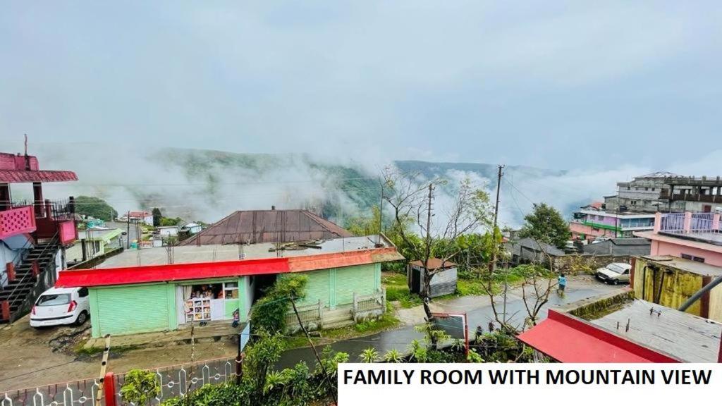 Odyssey'S Pateng Homestay, Čérápuňdží Exteriér fotografie